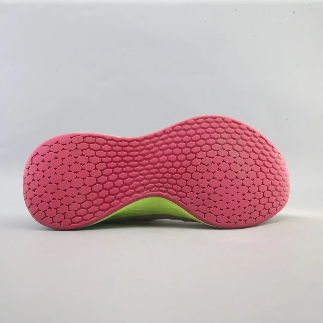 New Balance 1000 Lunar New Year NEW BALANCE FRESH FOAM ROAV