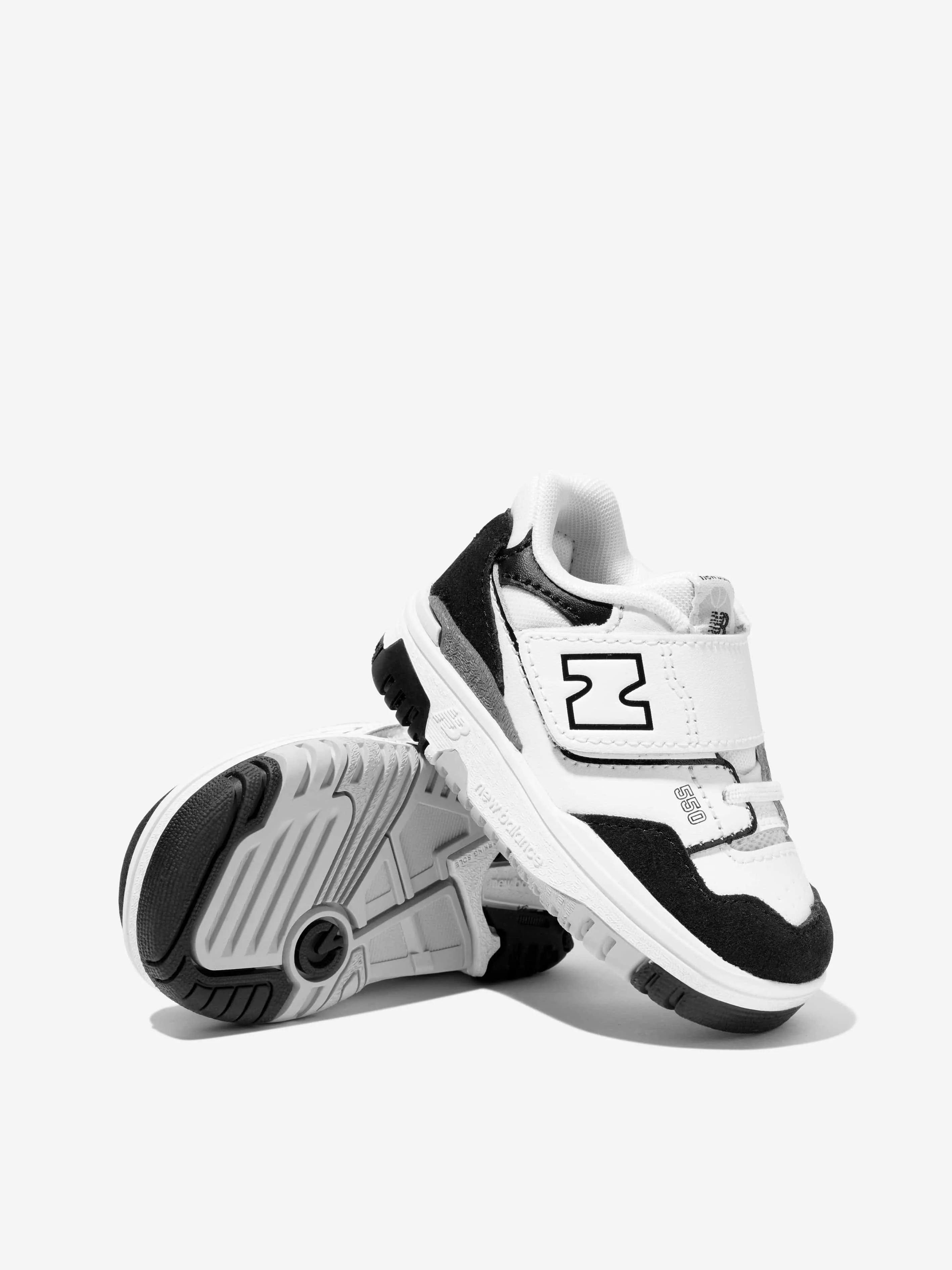 New Balance Kids 550 Logo Trainers in Black Best Everyday Trainer Running Shoe