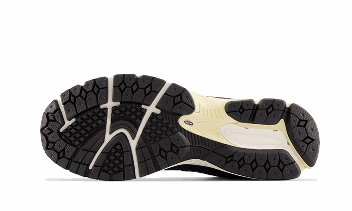 New Balance 2002R Navy Eclipse New Balance Women's 990v6