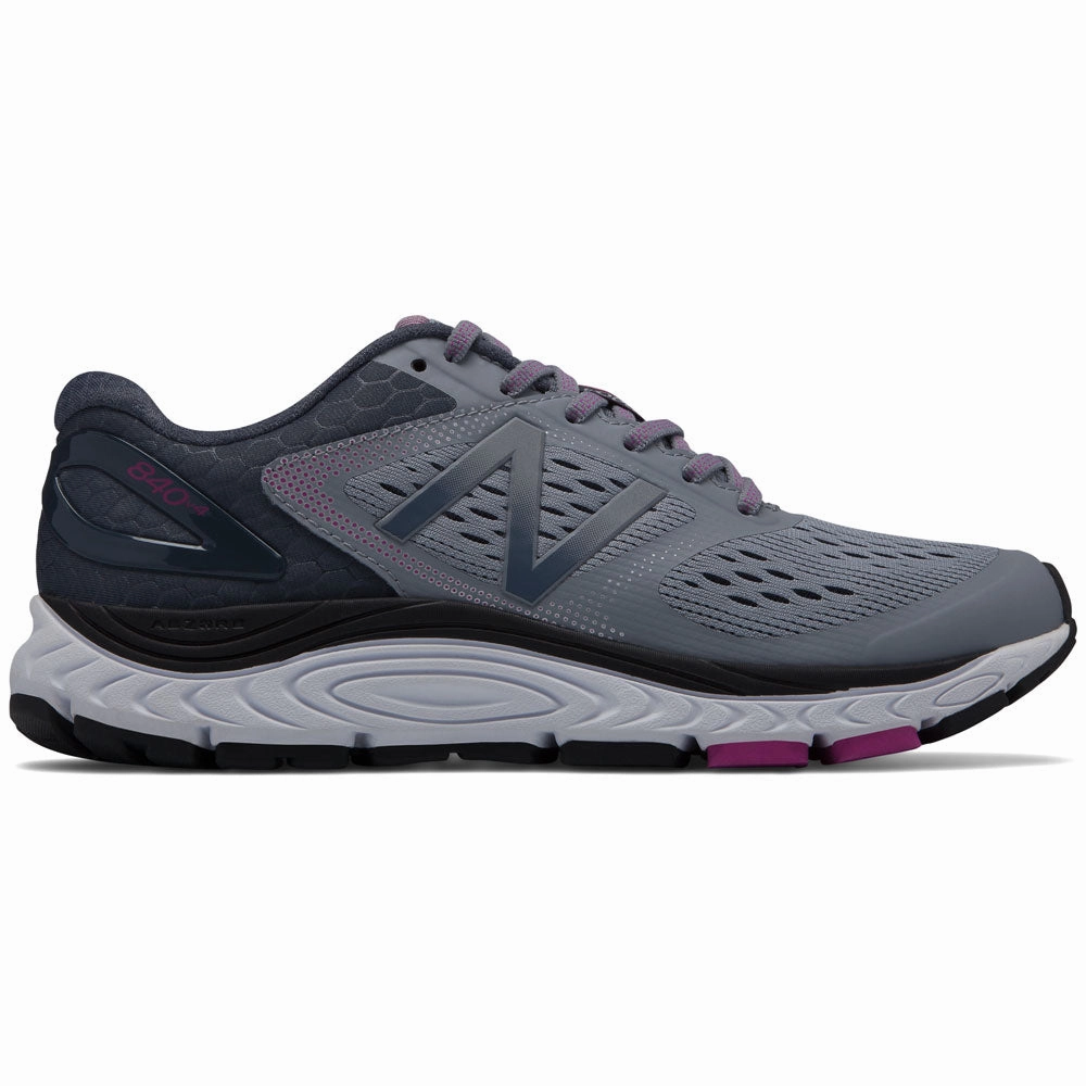 New Balance's Women New Balance 840v4 Cyclone/Poisonberry (Women's)