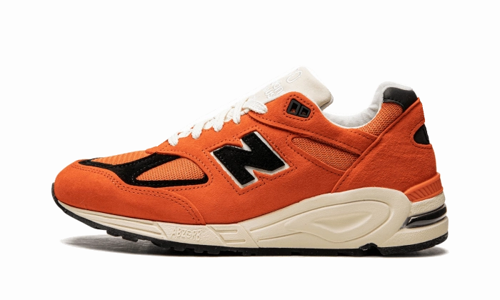 New Balance 574 Core Wide Fit New Balance 990 V2 Made in USA Marigold