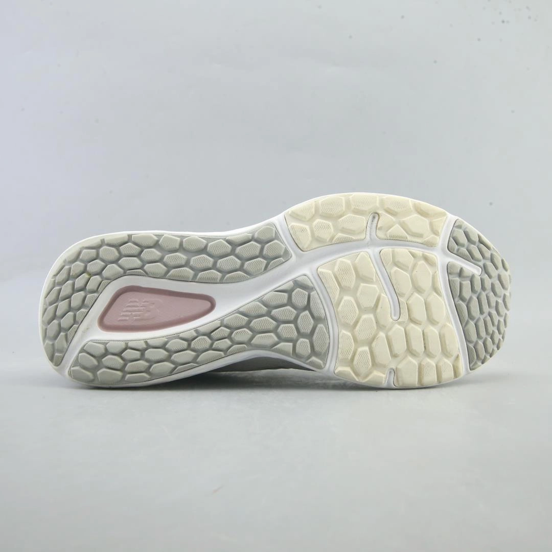 NEW BALANCE FRESH FOAM X 680 V7 New Balance Softball Cleats Women