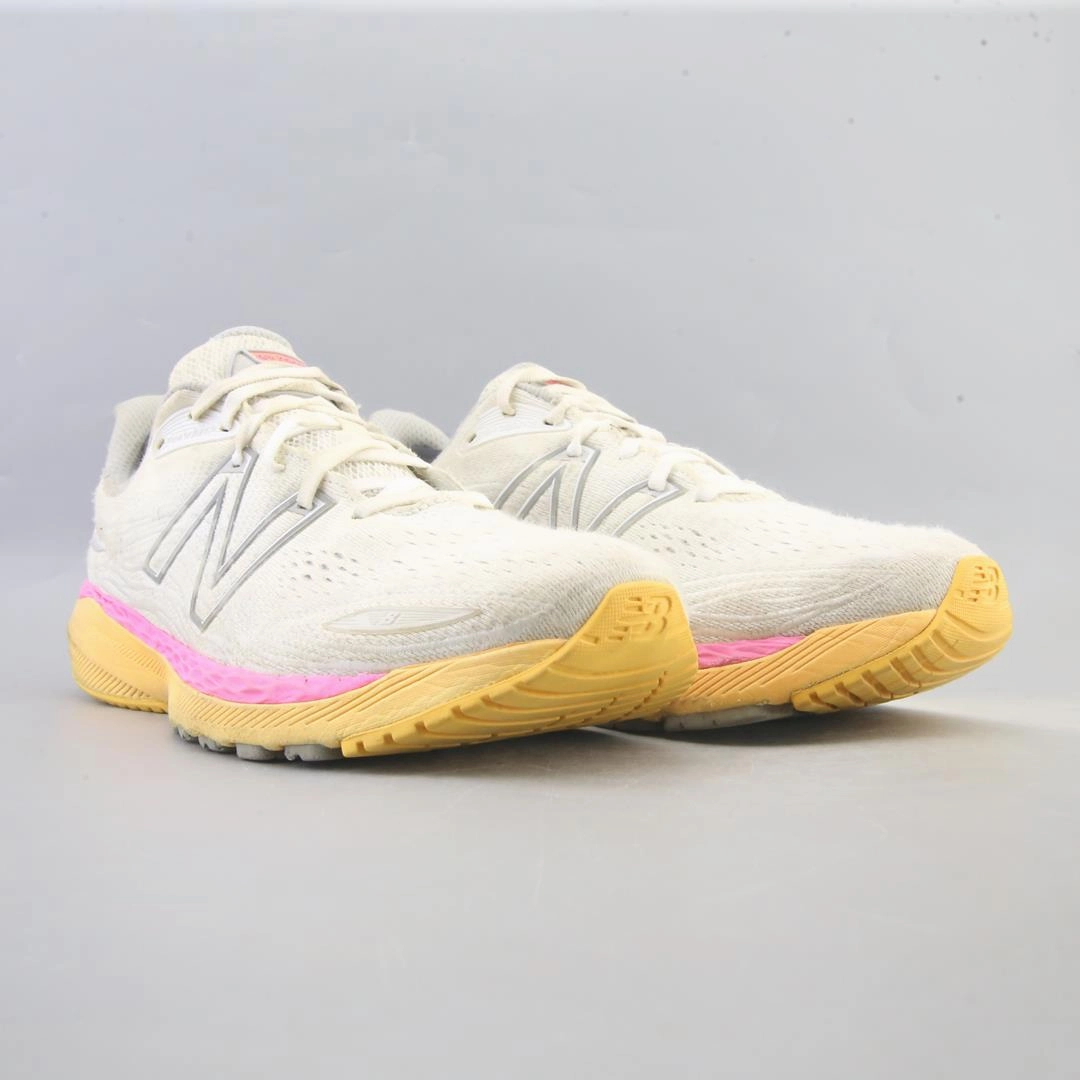 New Balance Vs Skechers NEW BALANCE FRESH FOAM X 860 V12