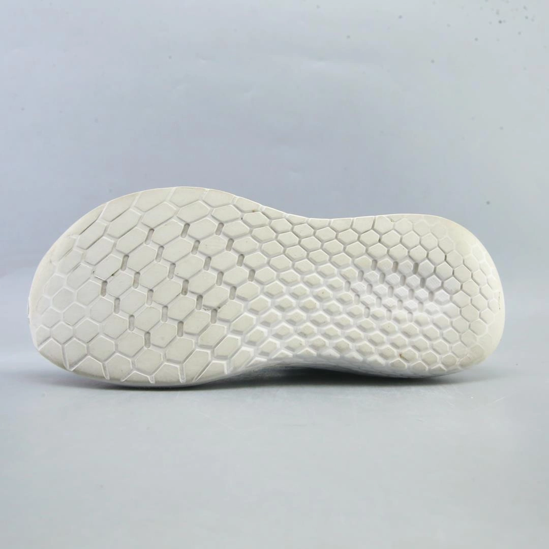 NEW BALANCE FRESH FOAM X MORE V1 New Balance Fuelcell Trainer V3