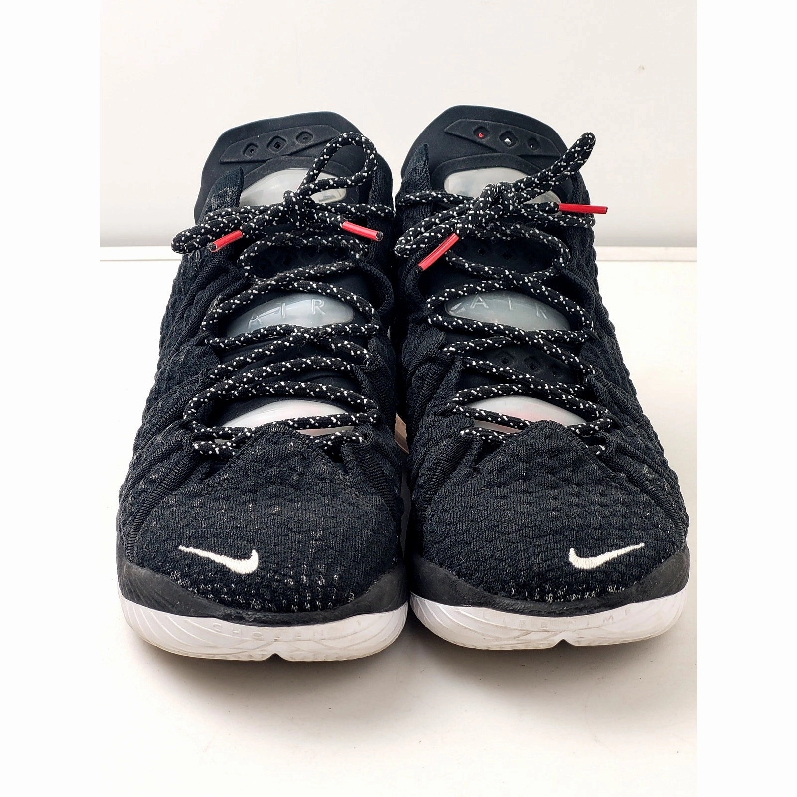 Nike LeBron 18 XVIII Bred Black & Red Basketball Sneakers Men's Sz 9.5 Cosmic Basketball Shoes