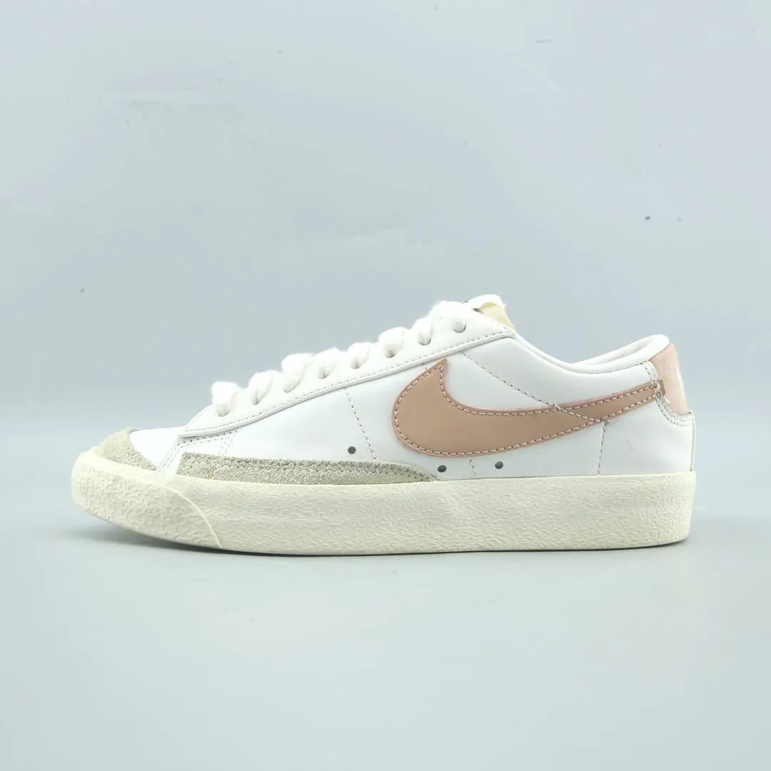NIKE  BLAZER LOW '77 Nike Hypervenom Indoor Shoes