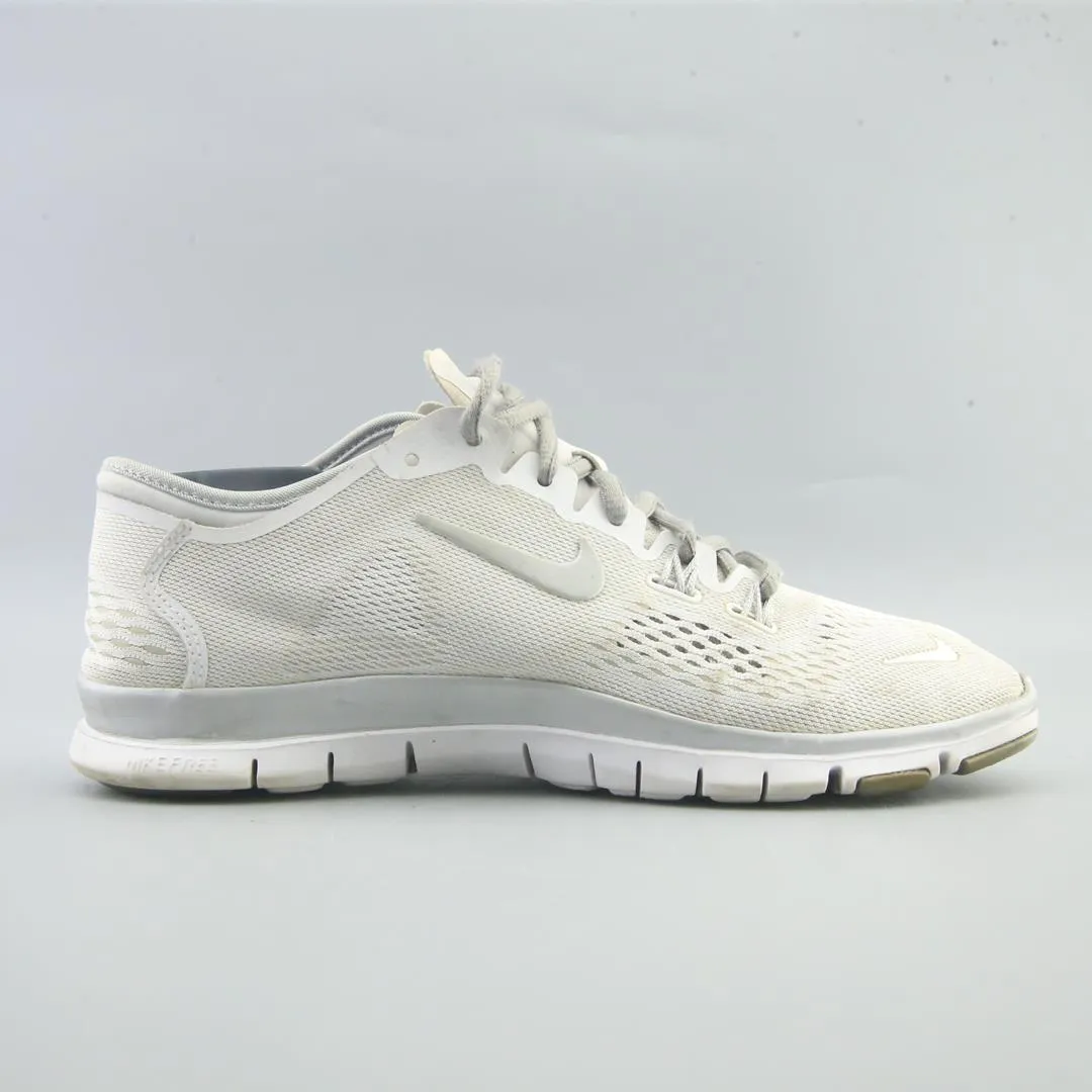 Running Shoes Vs Trail Runners NIKE FREE 5.0 TR FIT 4