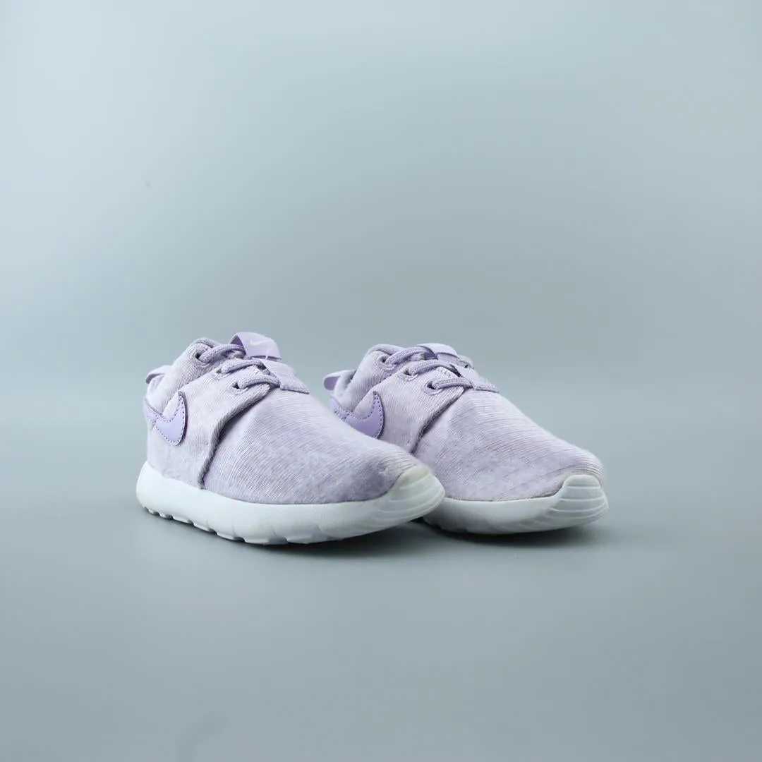 Velvet Shoes Nike NIKE ROSHE ONE