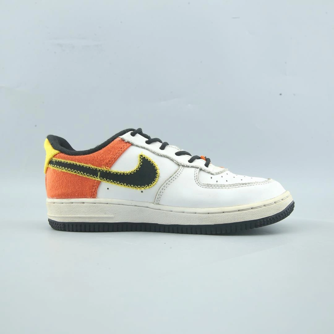 Nike Shoes With Strap Across NIKE AIR FORCE 1 LOW LV8