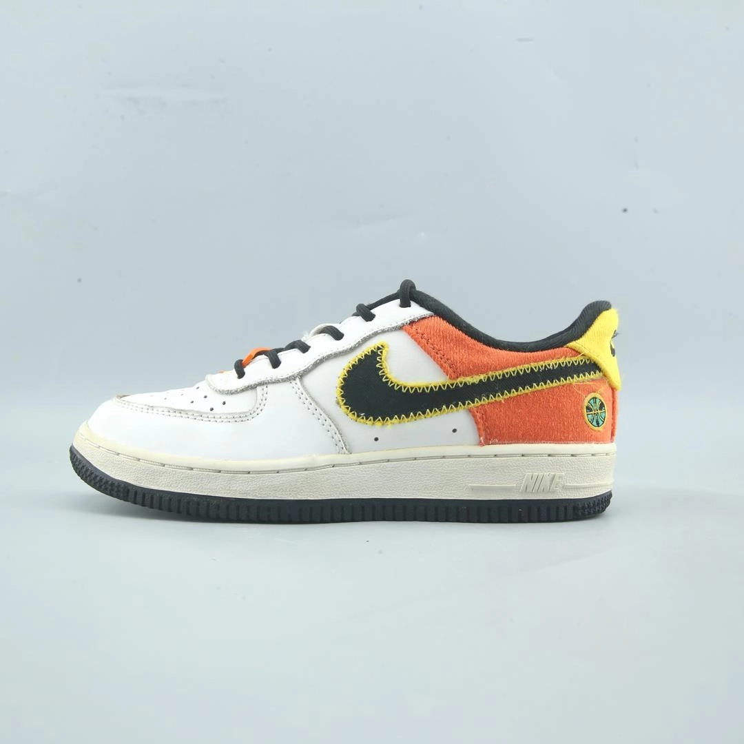 NIKE AIR FORCE 1 LOW LV8 Nike Livestrong Shoes