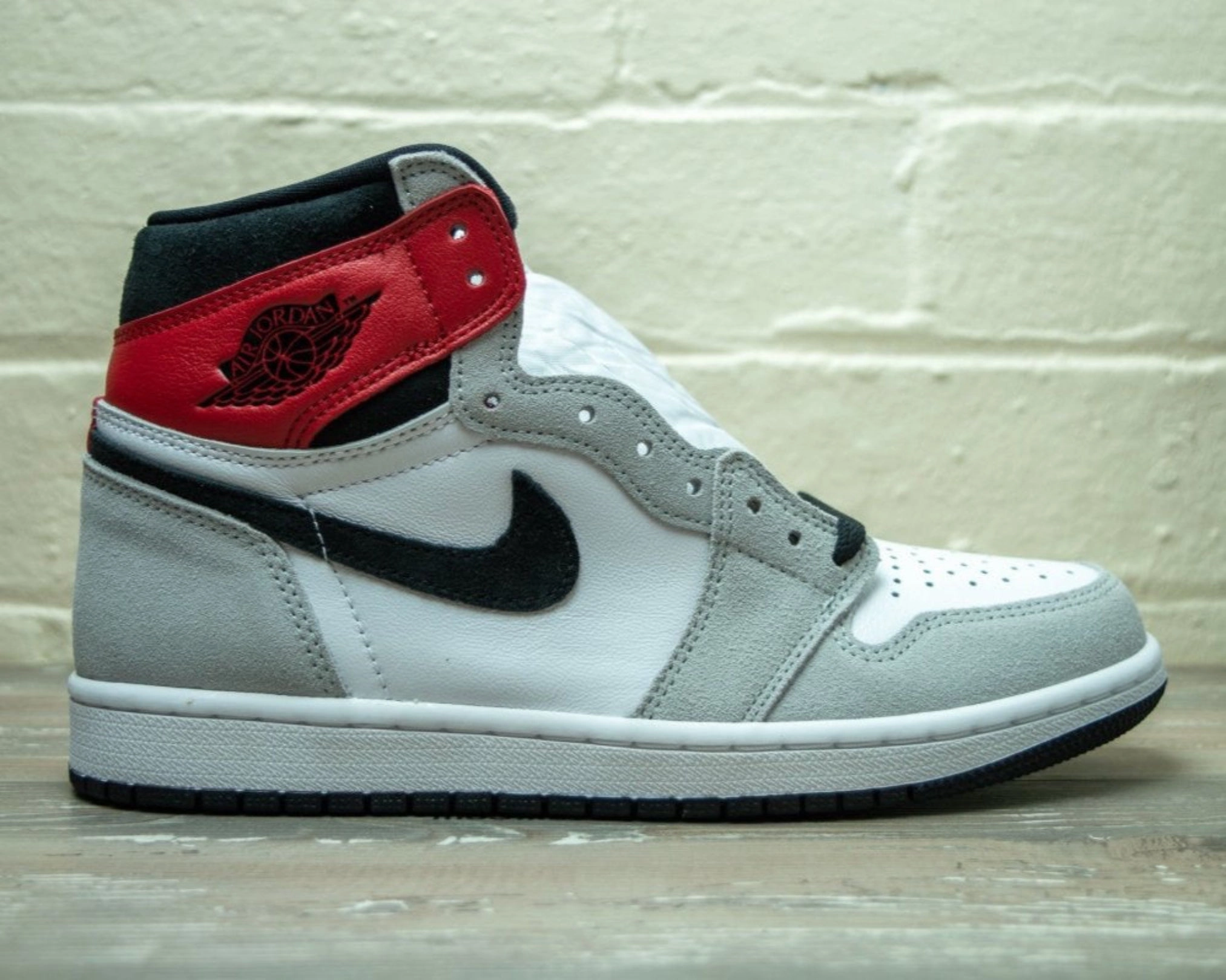 Nike Air Jordan 1 Retro High Light Smoke Grey 555088 126 Nike Clearance Basketball Shoes