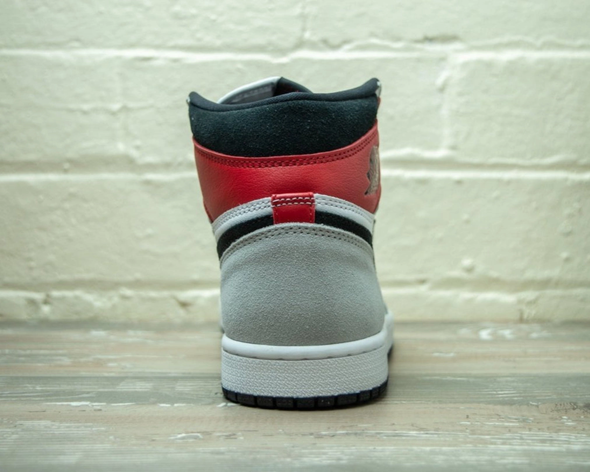 Size Nike Athletic Shoes Nike Air Jordan 1 Retro High Light Smoke Grey 555088 126