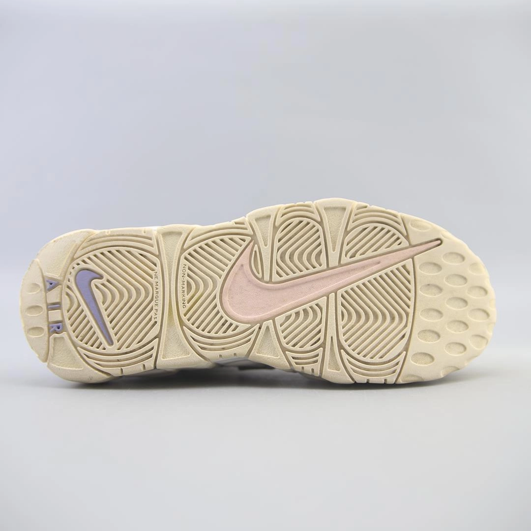 NIKE AIR MORE UPTEMPO 96 QS Nike Running Shoe Wide