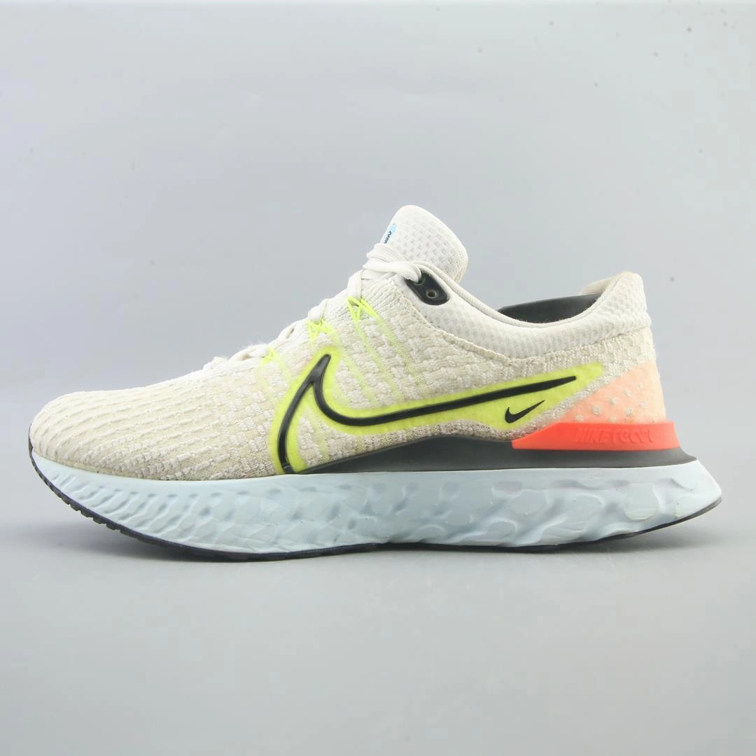 NIKE REACT INFINITY RUN FLYKNIT 3 Nike Air Max Barkley Shoes