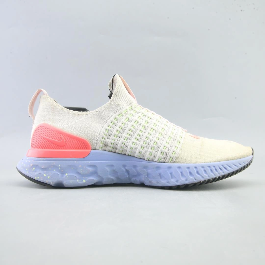 NIKE  REACT PHANTOM RUN FLYKNIT 2 Popular Nike Shoes