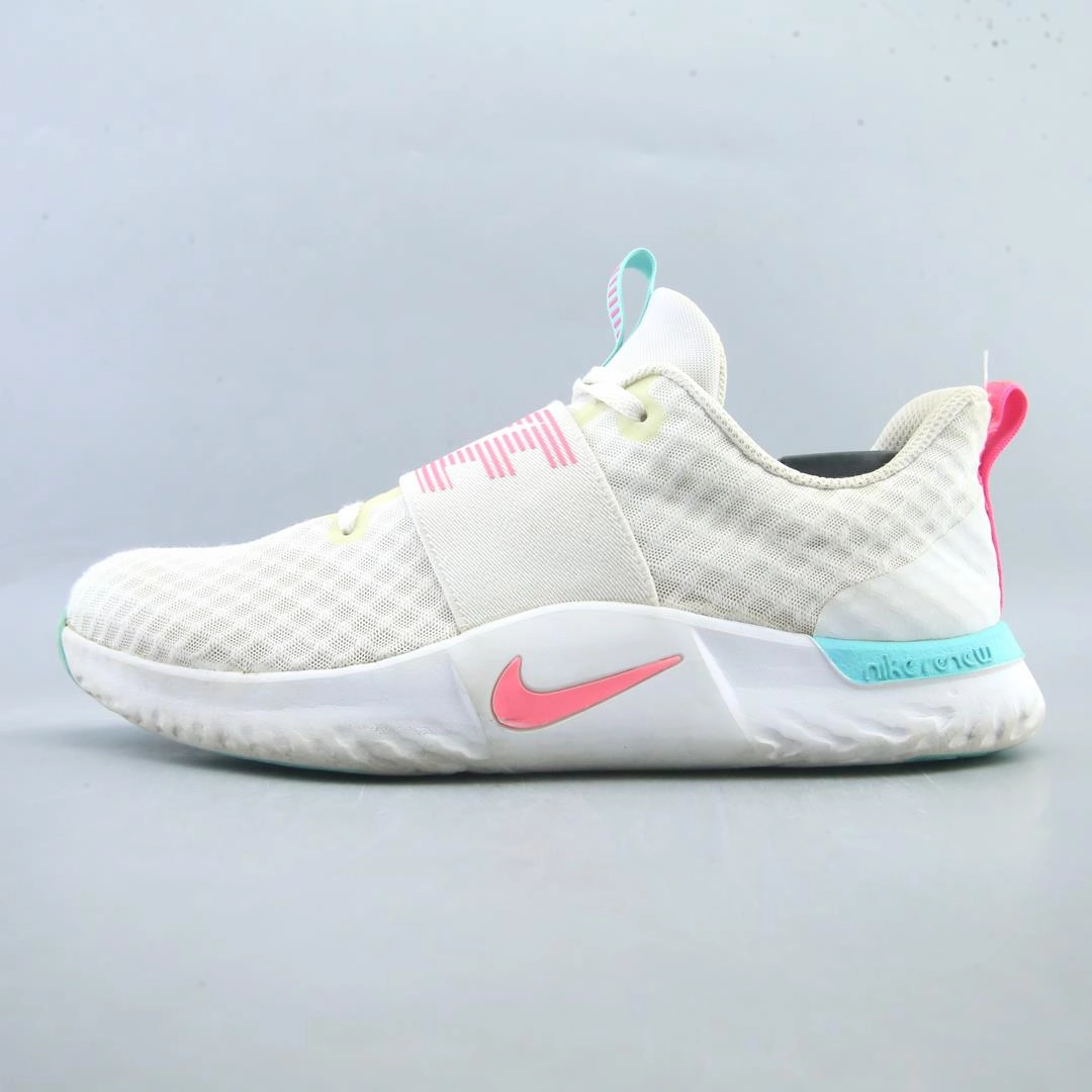 Nike Basketball Shoes Vintage NIKE RENEW IN-SEASON TR 9