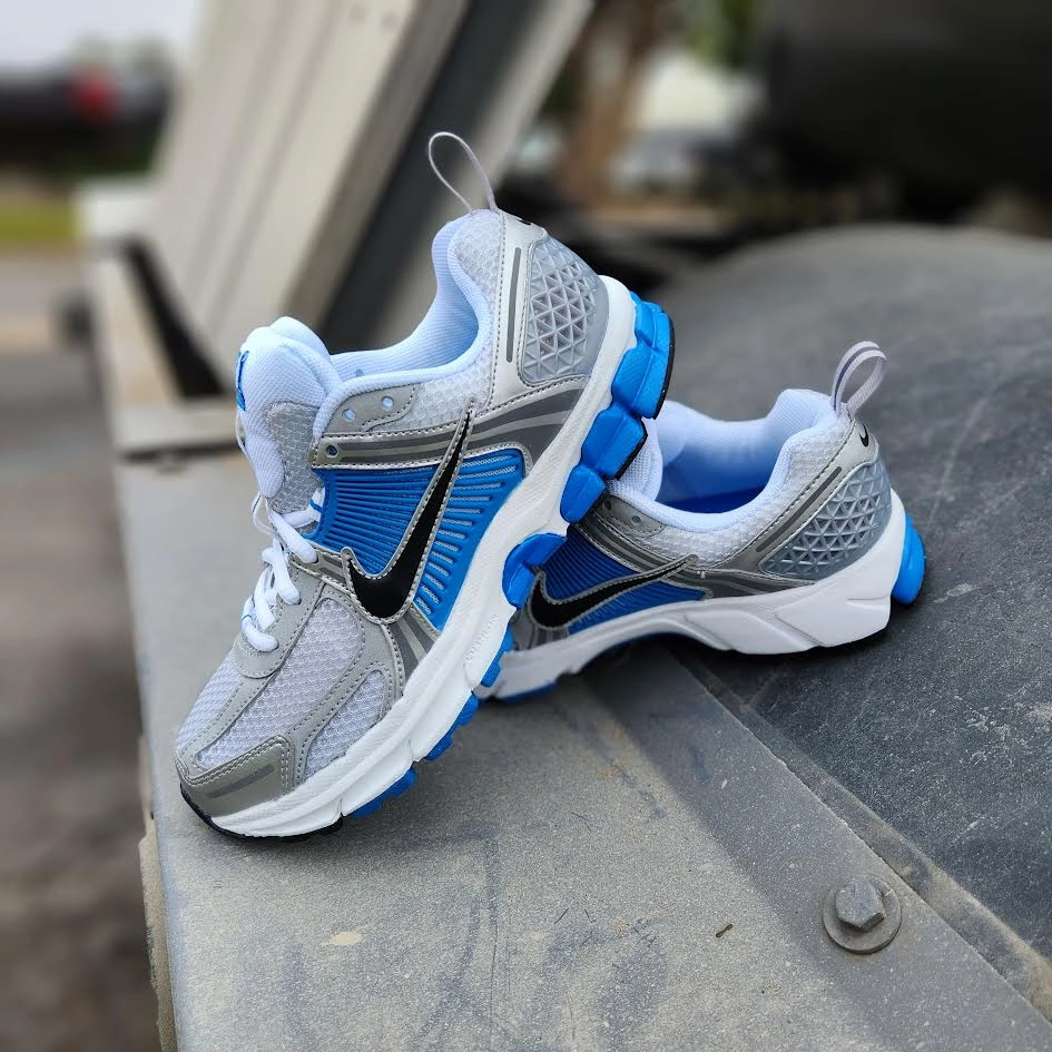 Nike Vomero 5 GS Nike Flex Runner 3 Road Running Shoes