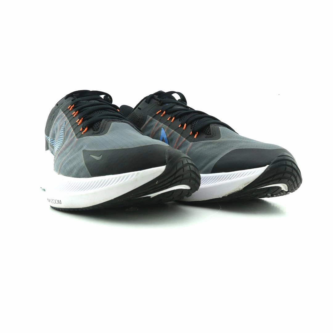 Supreme Nike Shoe NIKE ZOOM WINFLO 8