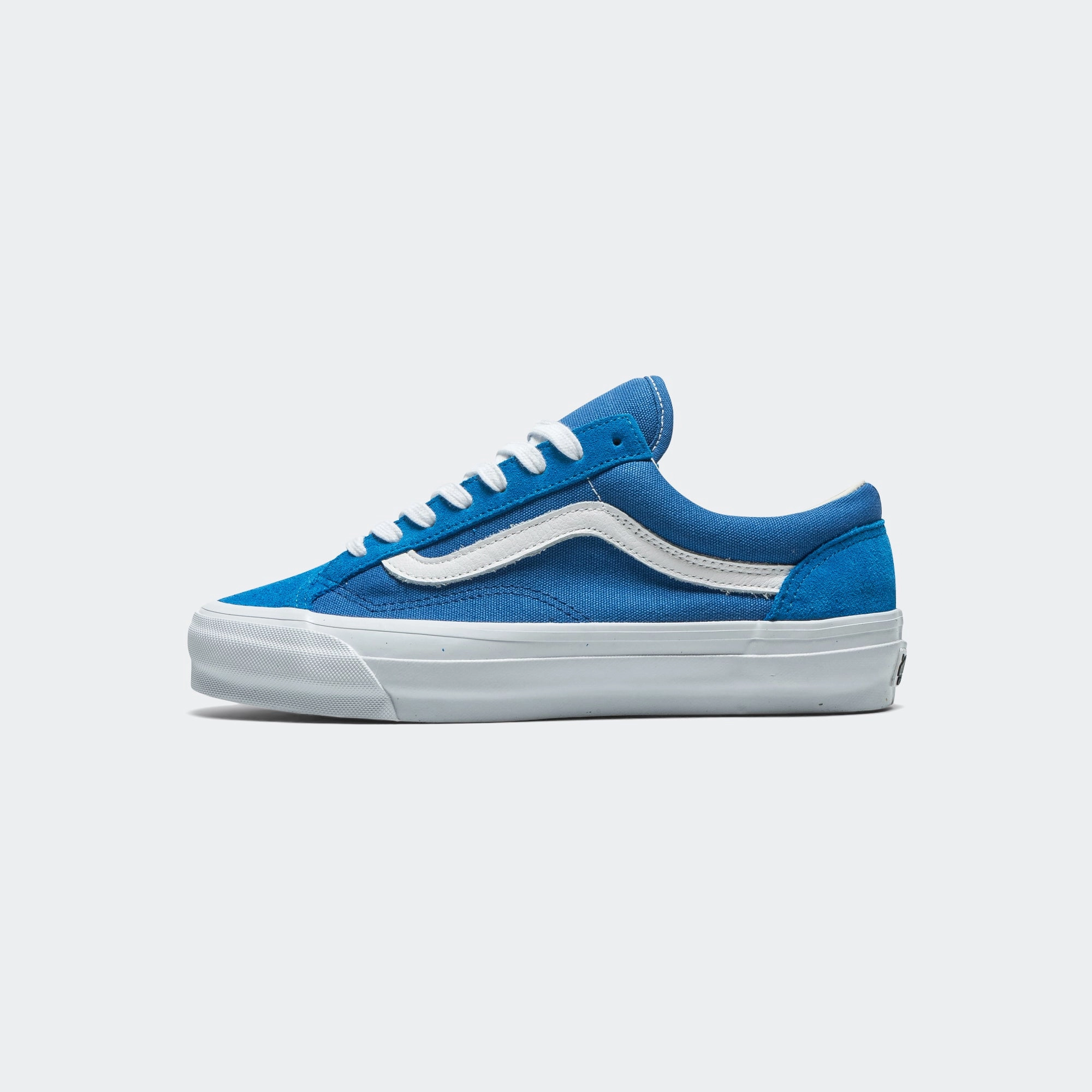 Old Skool Reissue 36 - Blue/White Represent Skate Shoes