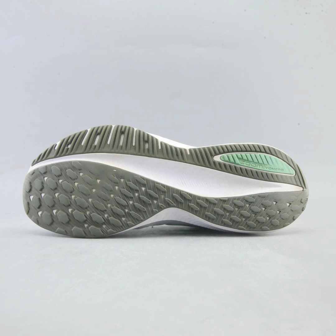 Classic Nike Basketball Shoes NIKE ZOOM VOMERO 14