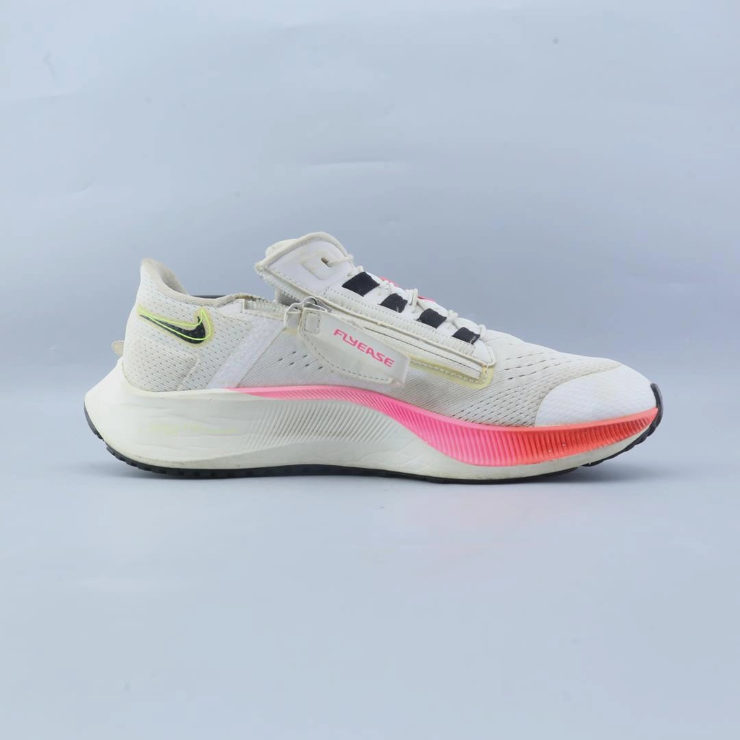 NIKE AIR ZOOM PEGASUS 38 FLYEASE Lebron James Nike Basketball Shoes