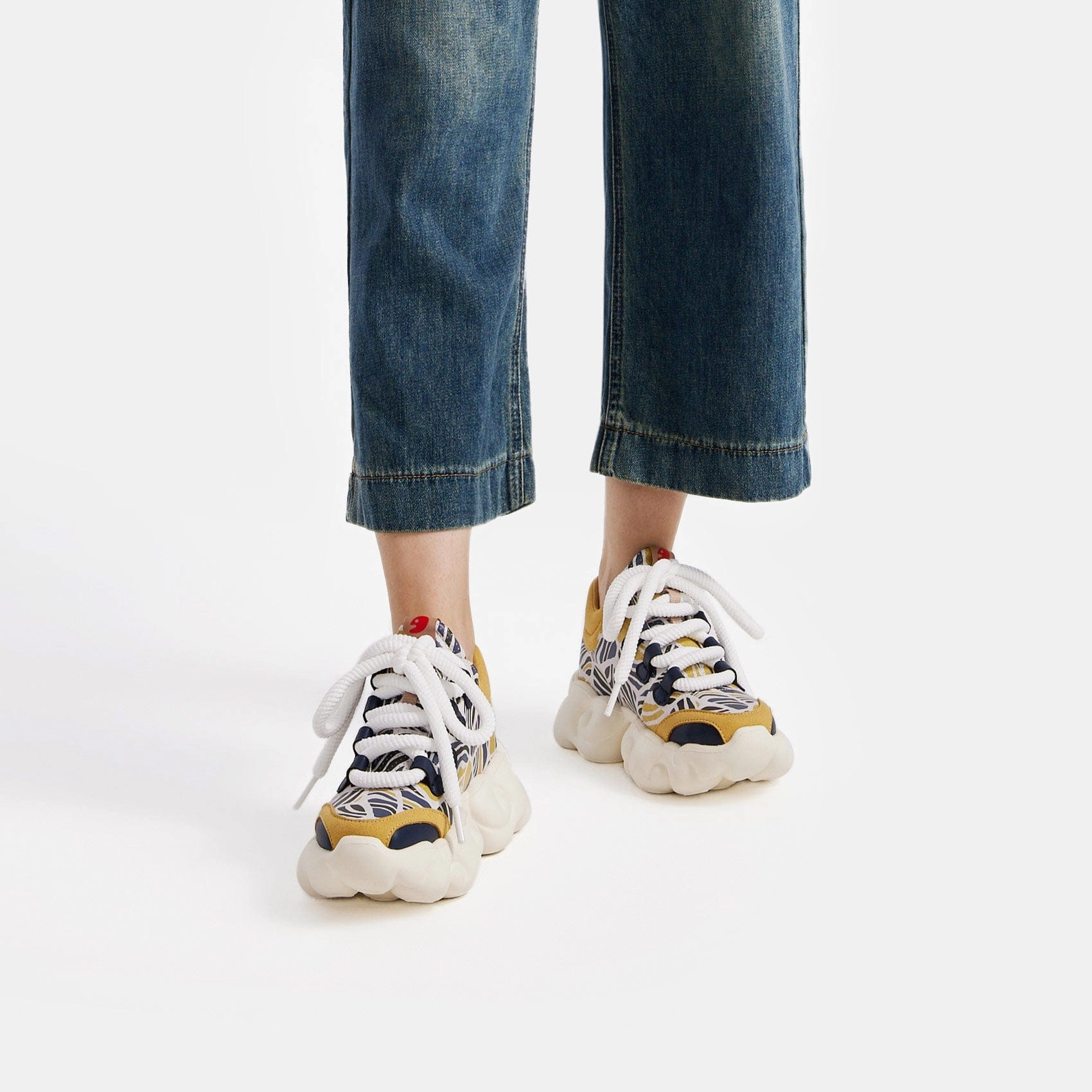 Good Low Cut Basketball Shoes Leaf Vein Stories Cloud III Women