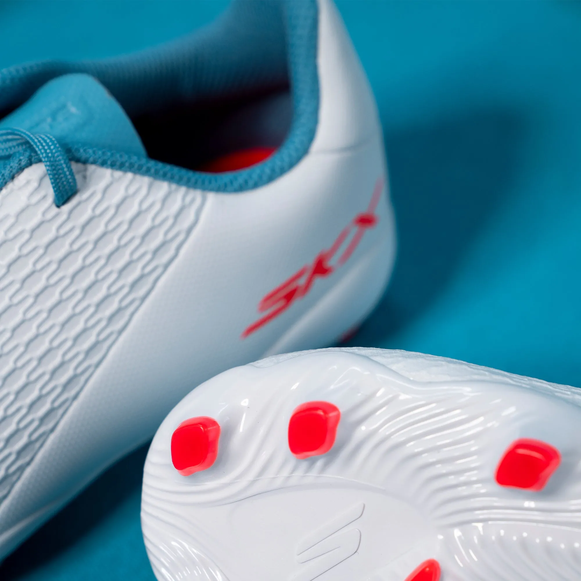 Soccer Rubber Cleats SKX2 Kids MG Football Boots