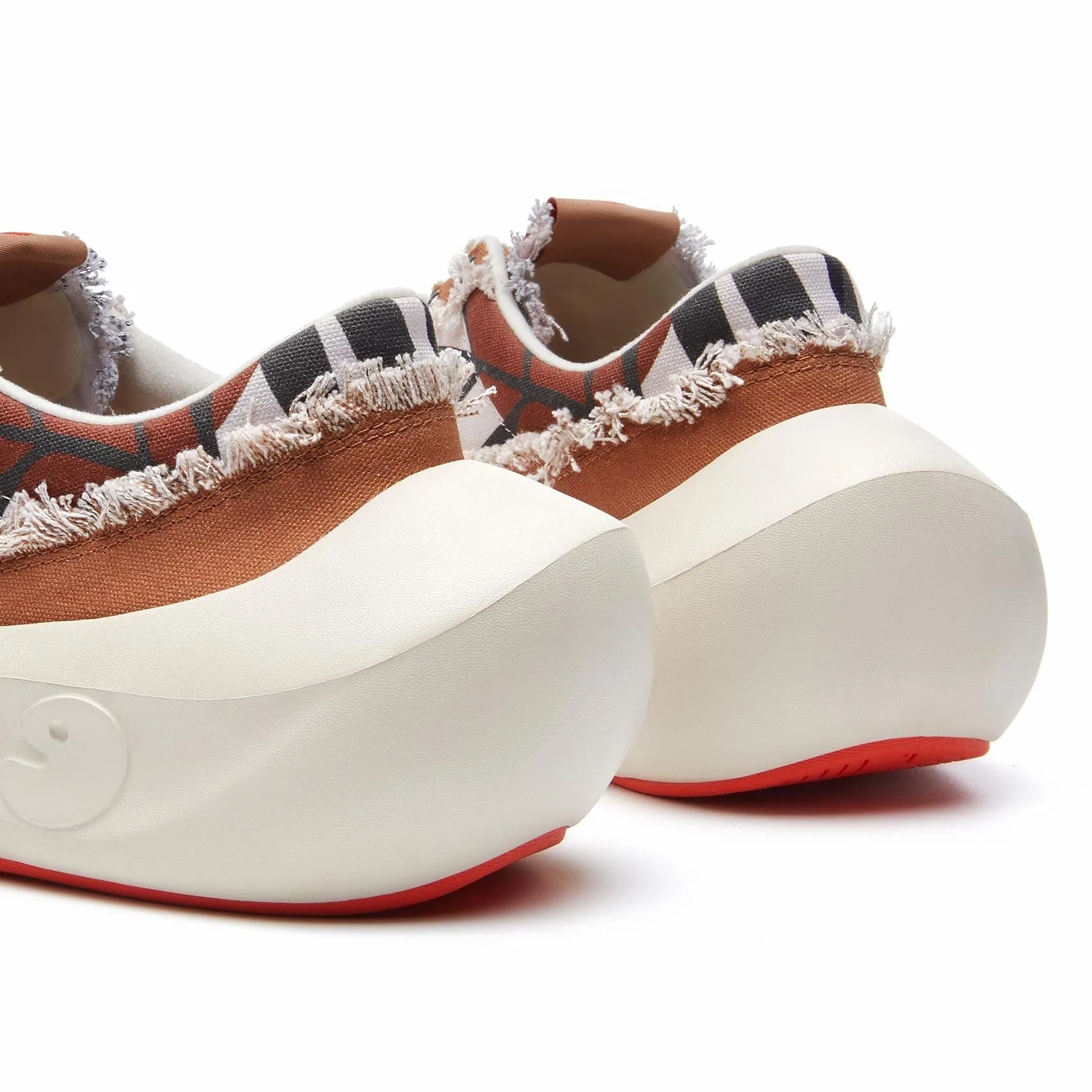 Antique Garden Bilbao B2 Men Badass Skate