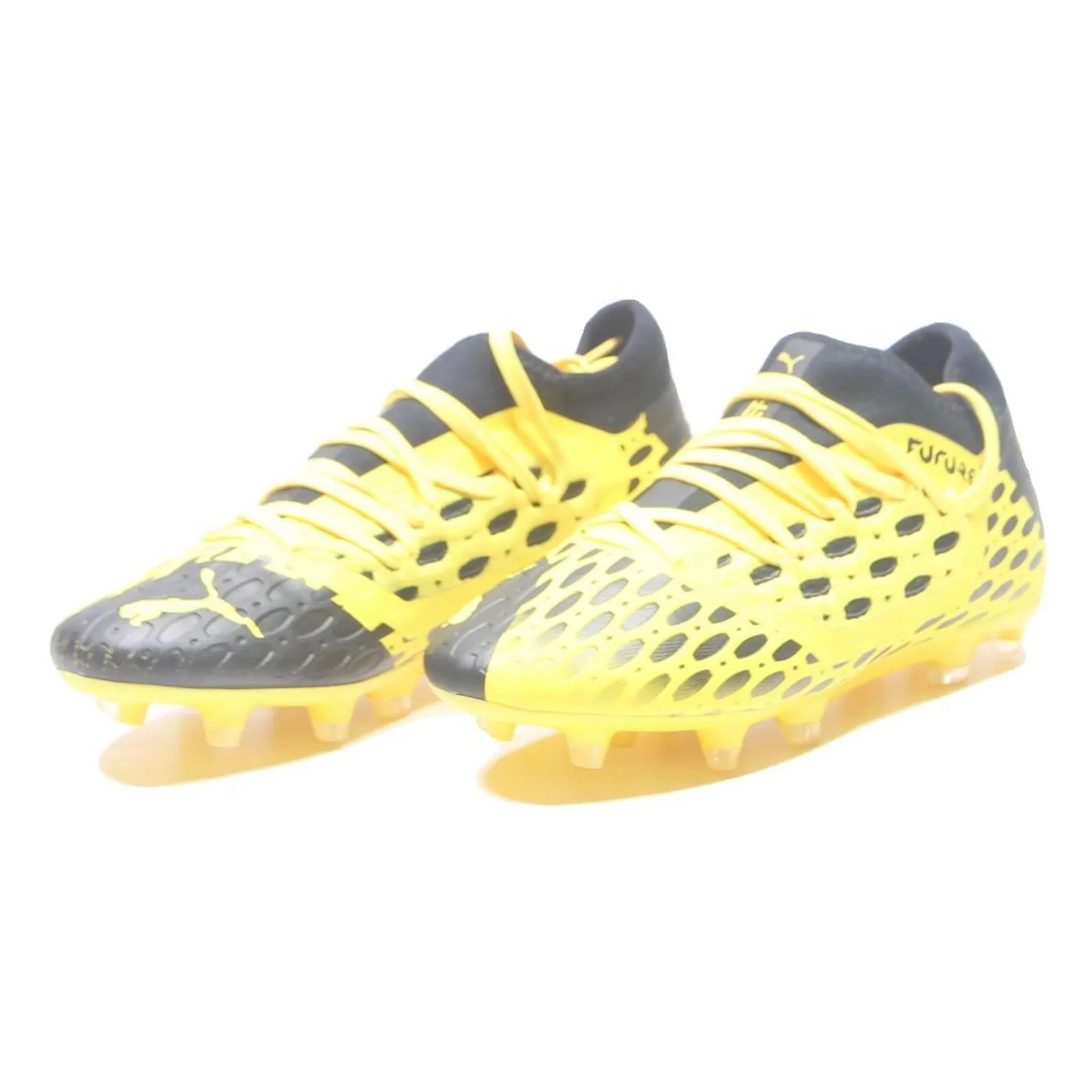 Football Cleats Vs Soccer Cleats PUMA FUTURE Boys Football Boots Lace-Up Synthetic Yellow UK 3.5 Durable Trainers