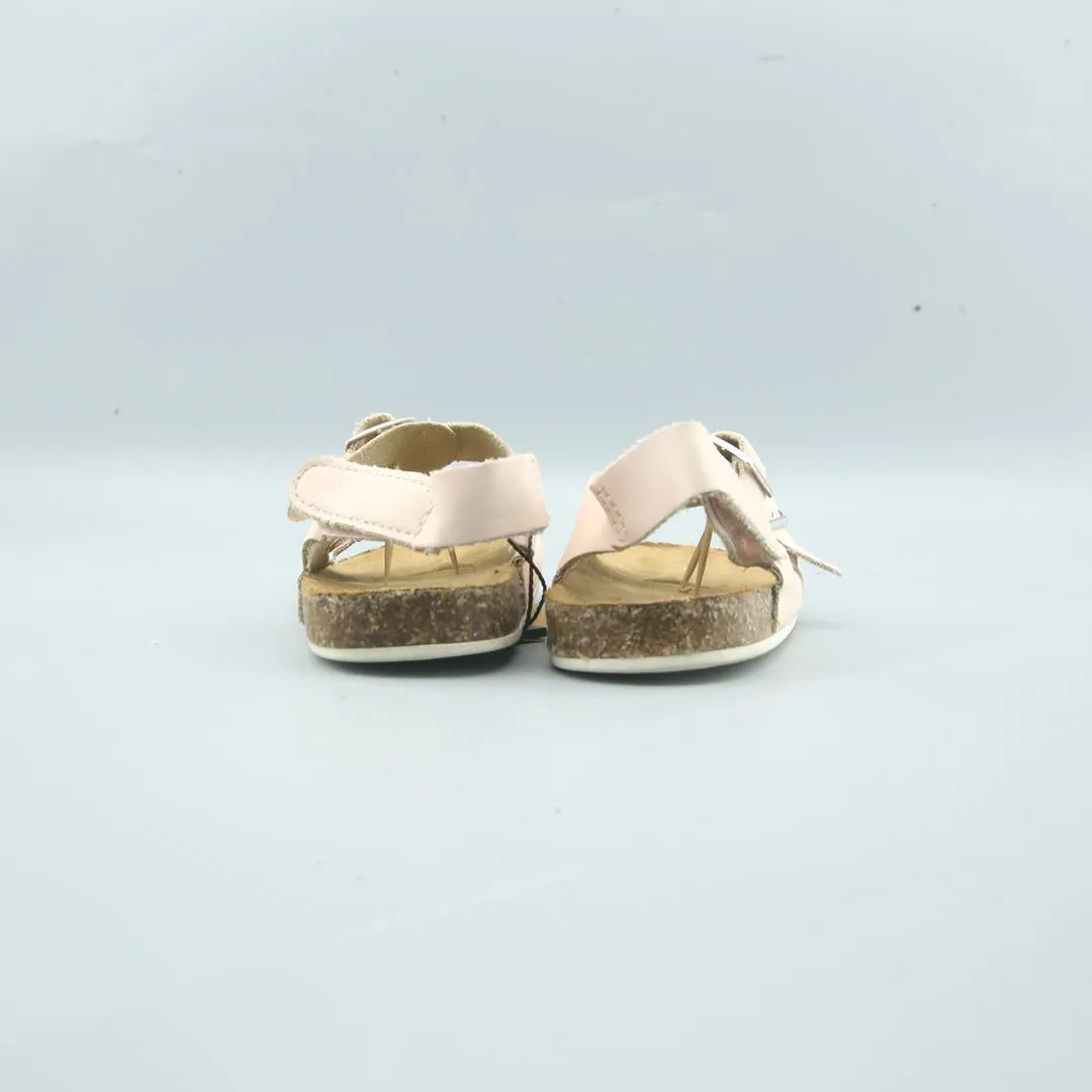 WONDER NATION . Comfortable Stylish Sandals