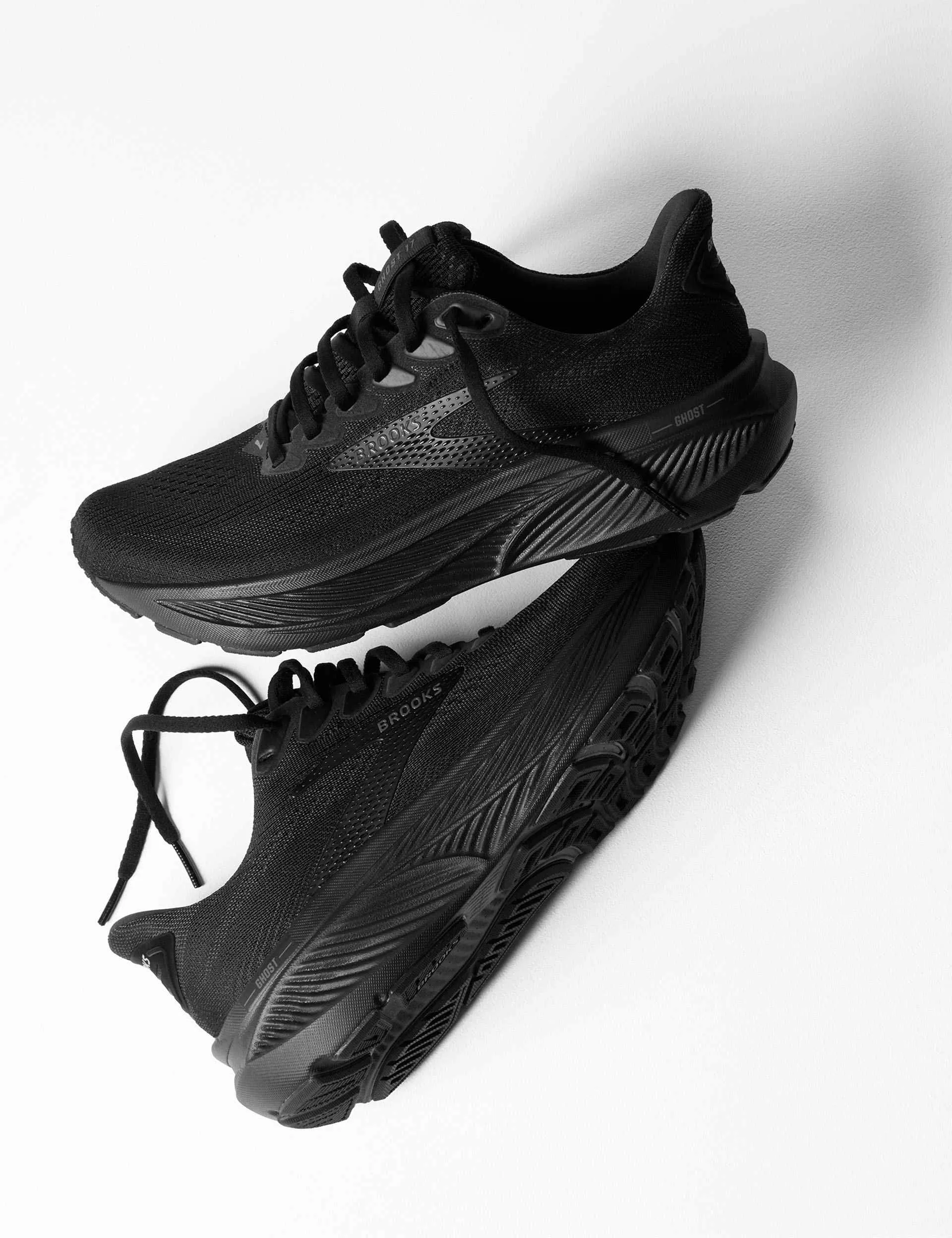 Ghost 17 - Black/Ebony Charged Aurora 2 Training Shoe