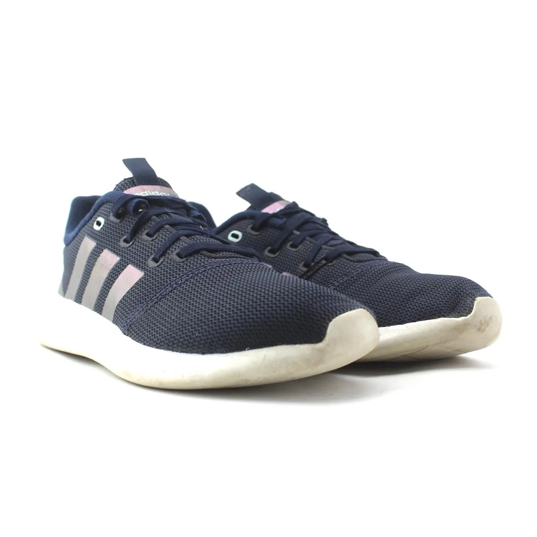 ADIDAS GRAND COURT Adidas Logo On Shoes