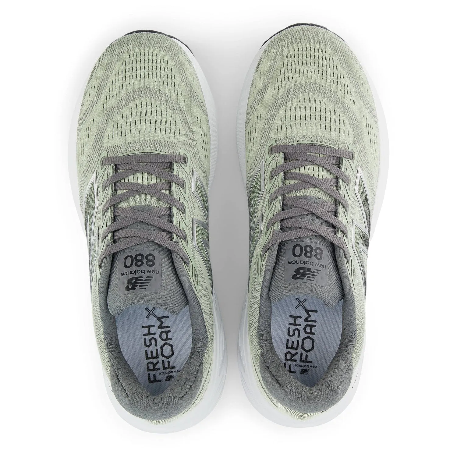 New Balance 880 15 men's New Balance Shoes 1080