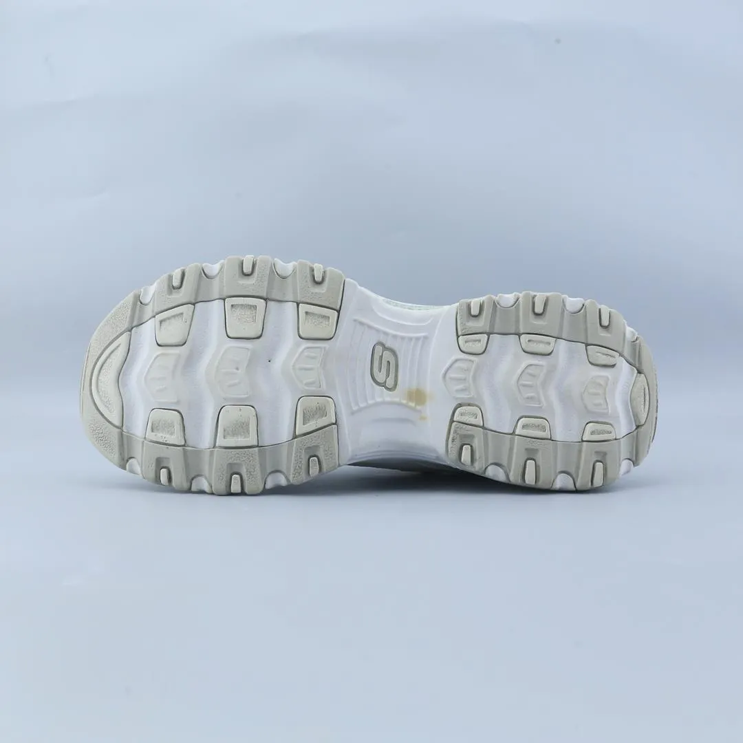 SKECHERS D'LITES Difference Between Walking And Running Shoes