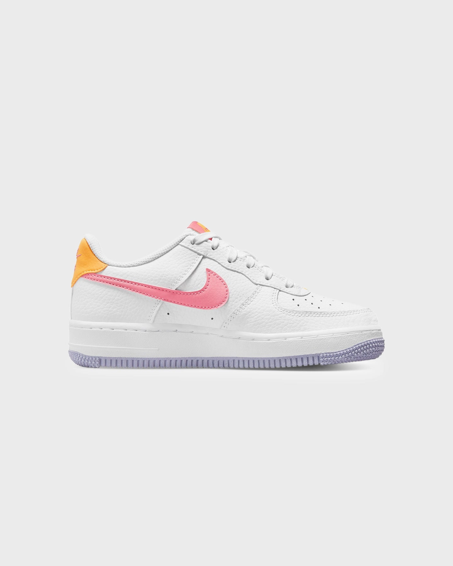 Jalen Brown Basketball Shoes Nike Kids' Air Force 1 (GS) White/Coral Chalk