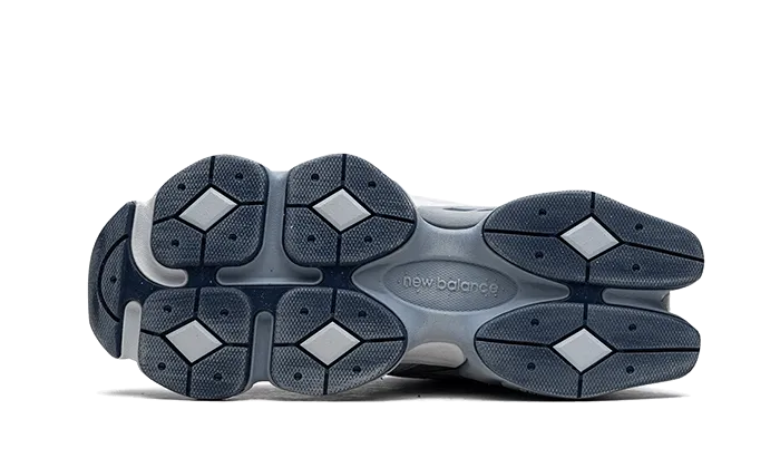 New Balance All Black 990 New Balance 9060 Arctic Grey