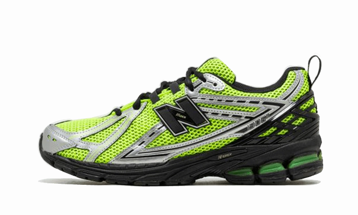 New Balance 1906R Volt Black New Balance 327 Green