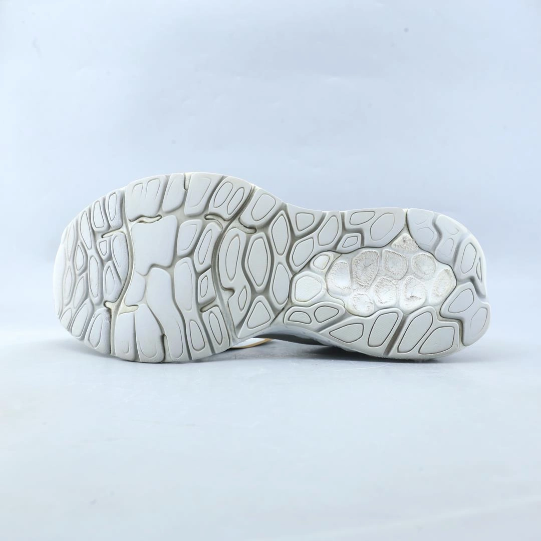 New Balance 9060 Women Moonbeam NEW BALANCE FRESH FOAM X 880 V13