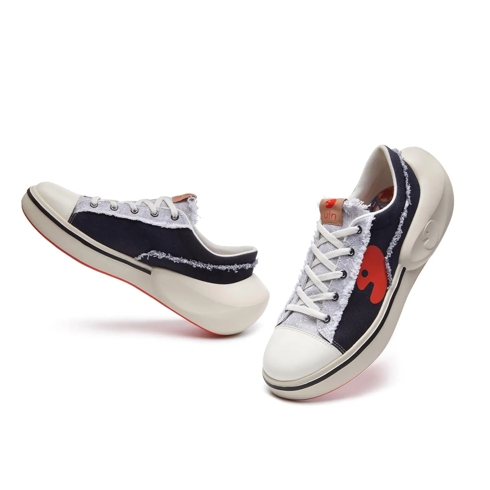 Skate Chukka Low Sidestripe Shoe Rhymes in Black & White Bilbao B2 Men