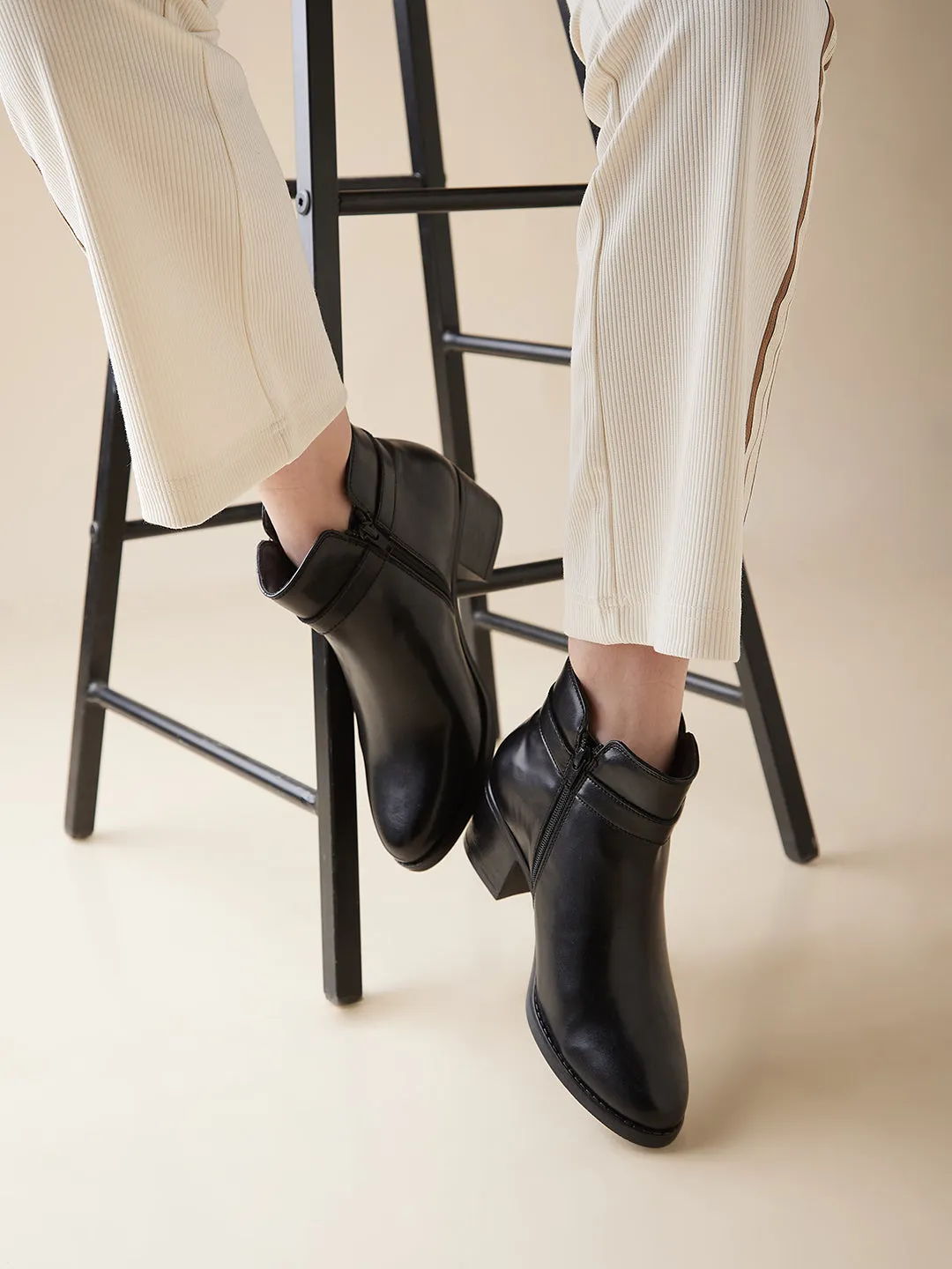 Rocia By Regal Black Women Stylish Ankle Length Boots Good Cowboy Boots