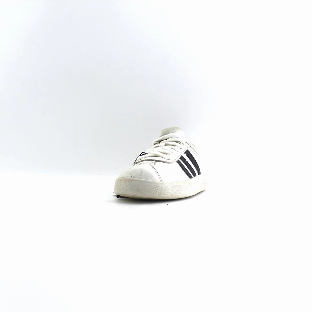 ADIDAS . Adidas Soccer Shoes Predator