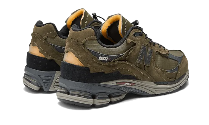 New Balance 2002R Protection Pack Dark Moss Shop New Balance 327 Women