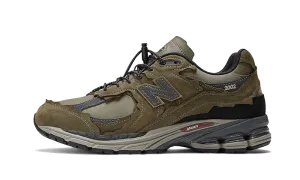 New Balance 2002R Protection Pack Dark Moss Peach New Balance 9060