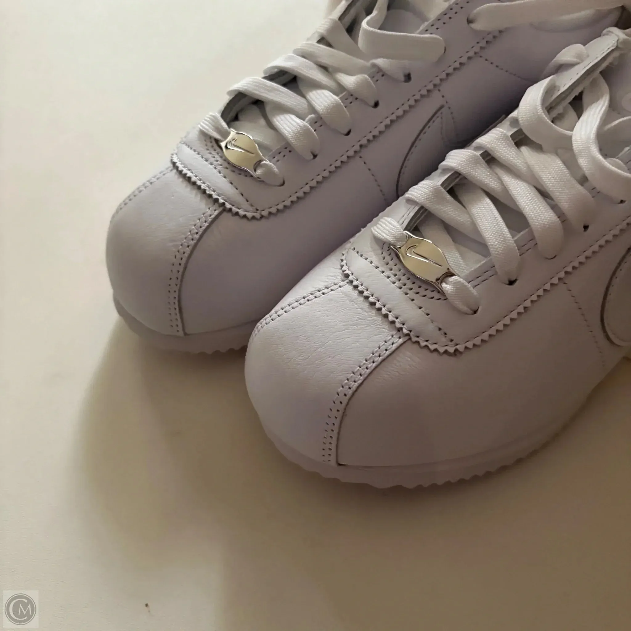 Shoes Athletic By Nike In White, Size: 8 Athletic Shoes Nike