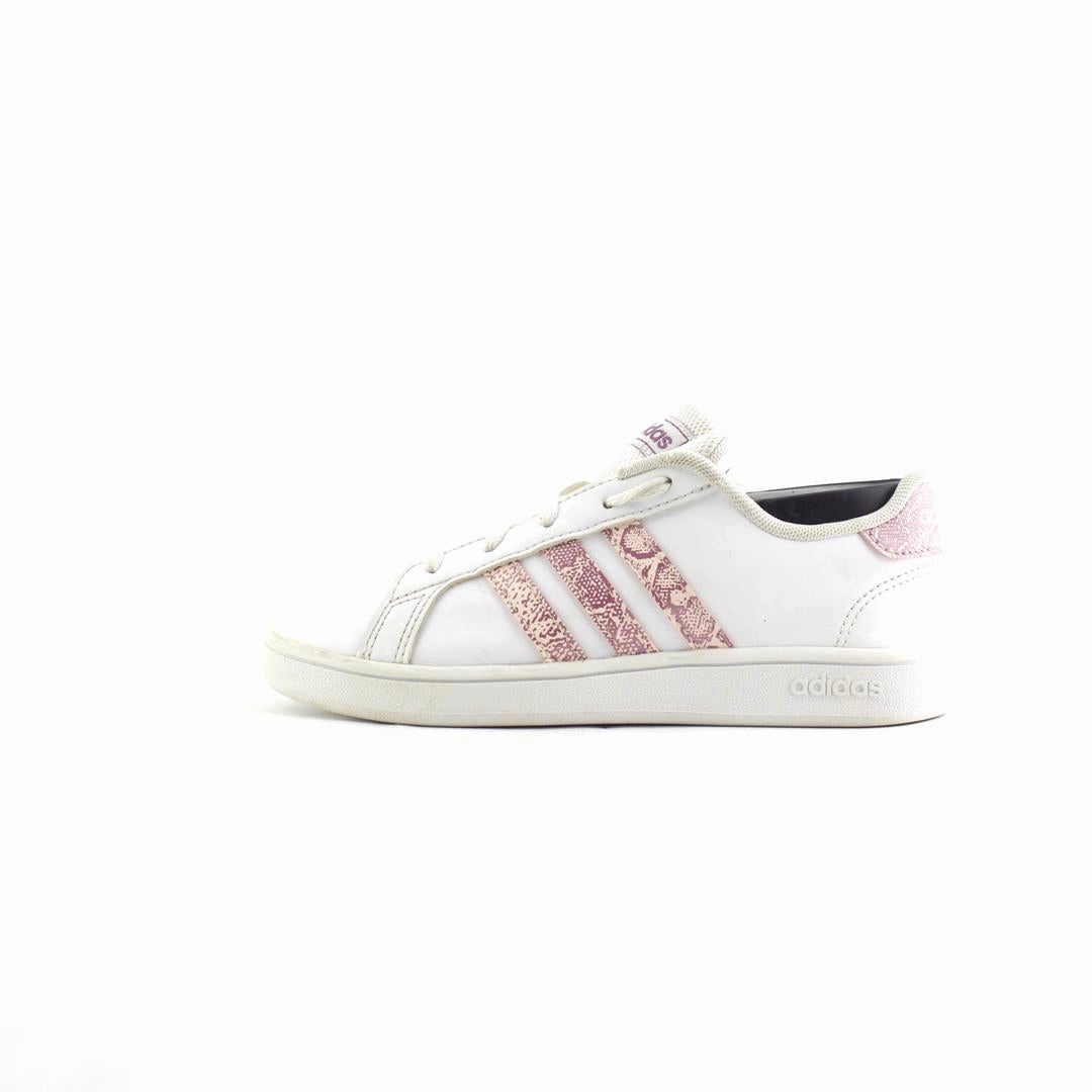 ADIDAS . Adidas Valentines Shoes