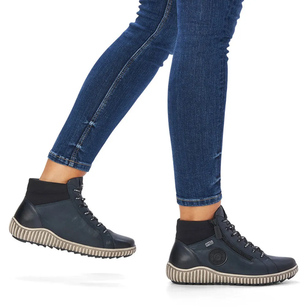 R8272 Lowa Casual Shoes