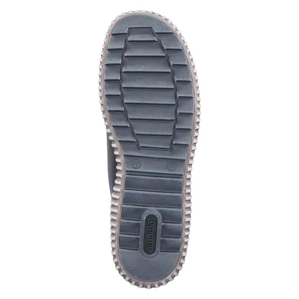 R8272 Casual Shoes South Africa