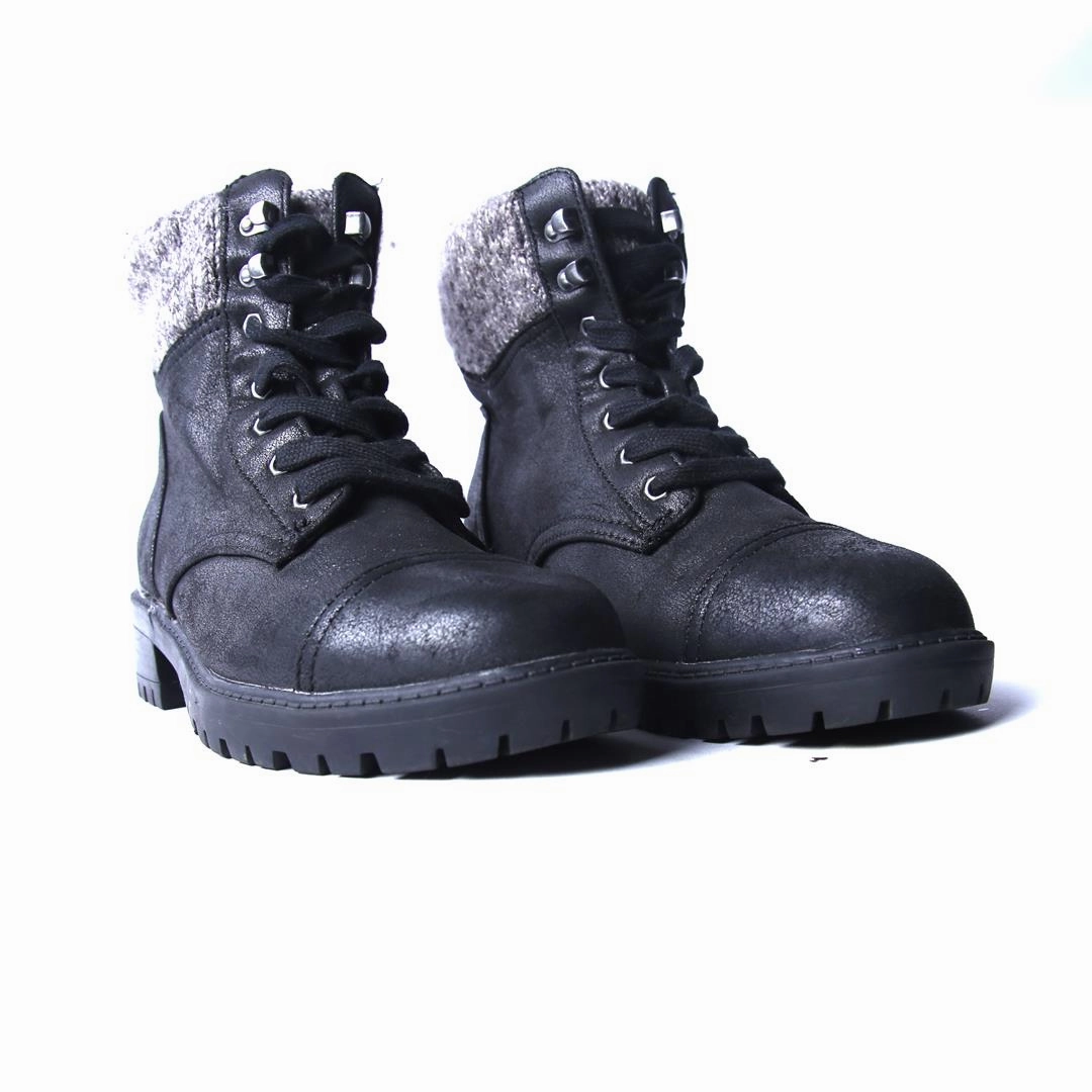 UNIVERSAL THREAD . Kangol Rain Boots