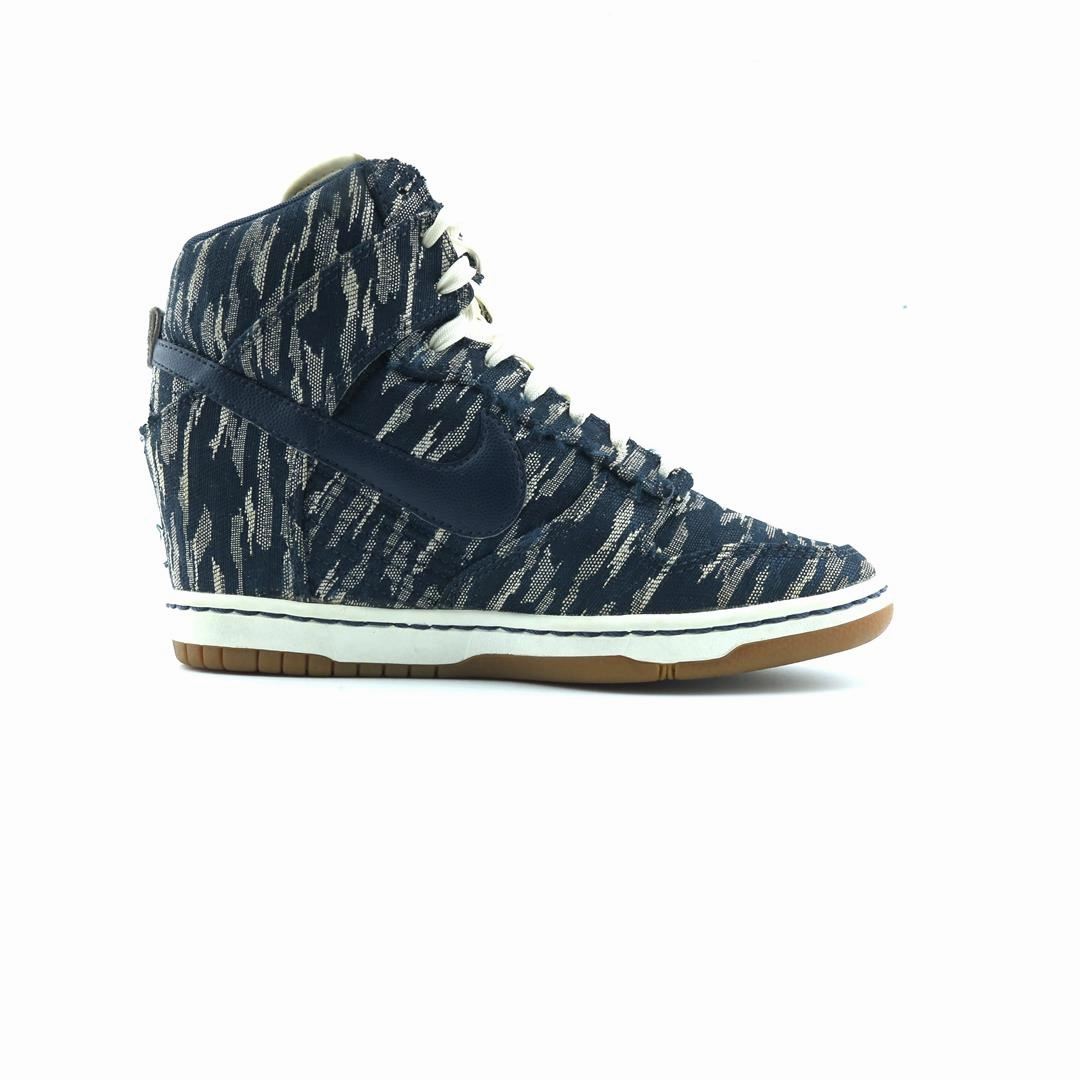 Blazer Low Suede Premium Casual Shoes NIKE DUNK SKY HI