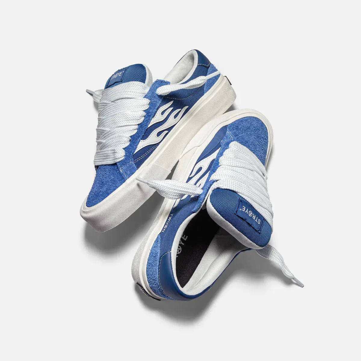 STRAYE LOGAN PUFF BLUE 'LA FLAME' Arto Saari Skate